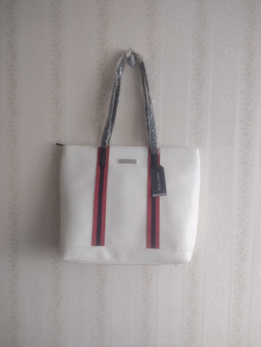 Nautica Women's White Tote  Bag Style CN2204/P02